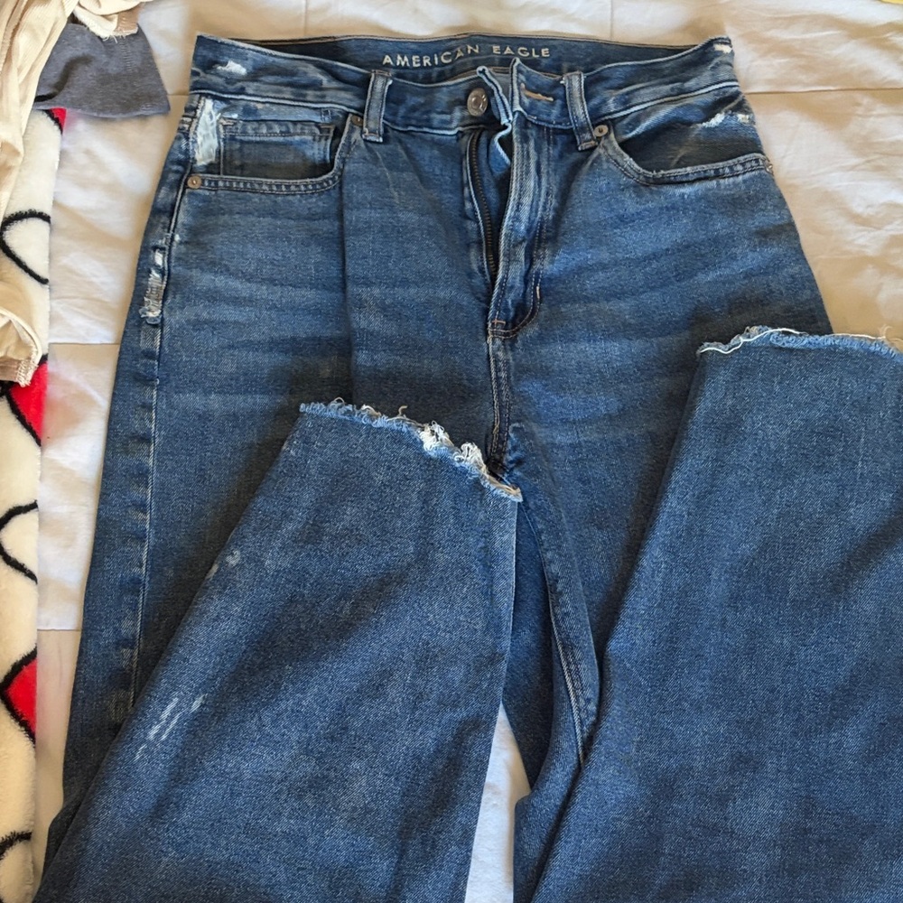 American Eagle Outfitters Dark Blue High-Rise Straight Jeans with Raw Hem